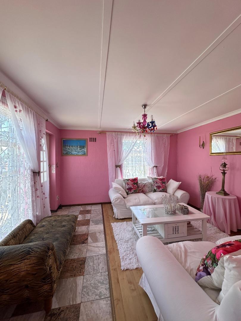 3 Bedroom Property for Sale in Portlands Western Cape